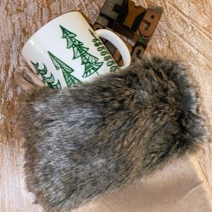 🆕🎄☕️🧜‍♀️STARBUCKS 12 oz. 2015 Christmas Tree🎄 Ceramic Coffee Mug